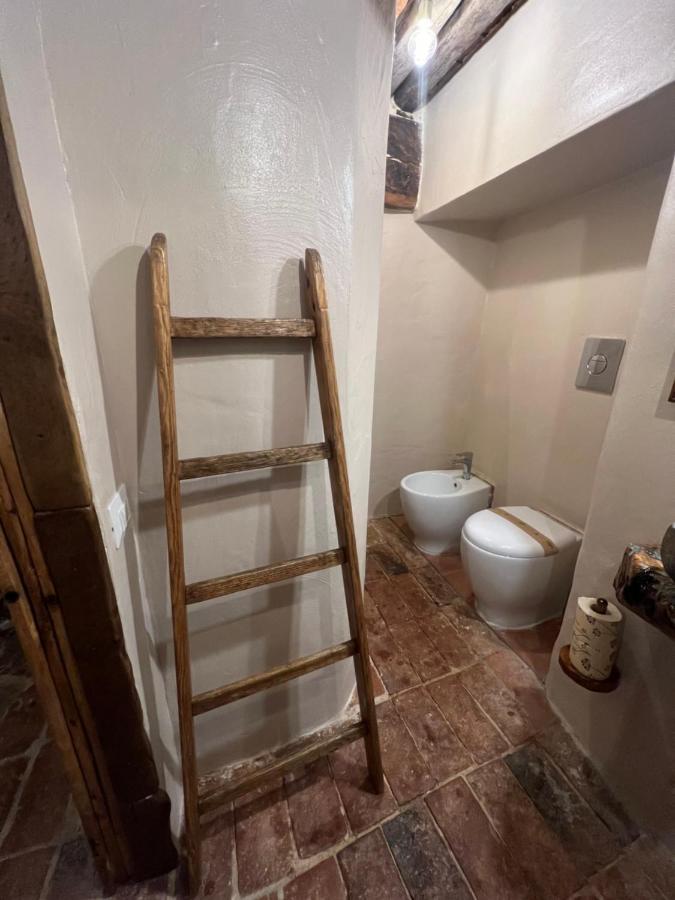 La Casa Del Teatro Lägenhet Campiglia dʼOrcia Exteriör bild