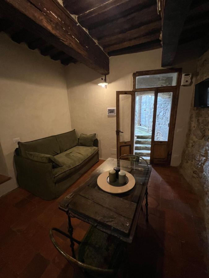 La Casa Del Teatro Lägenhet Campiglia dʼOrcia Exteriör bild