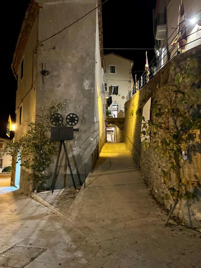 La Casa Del Teatro Lägenhet Campiglia dʼOrcia Exteriör bild